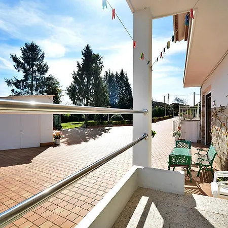 Apartment A Casa Vella De Laura Vilagarcia de Arousa